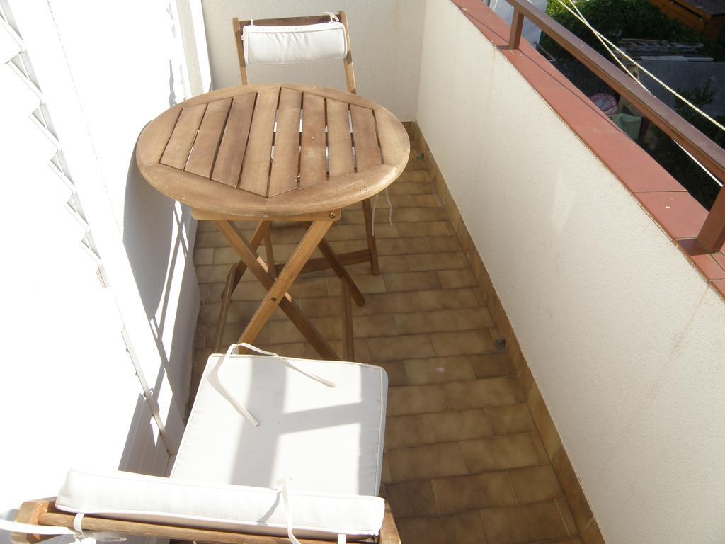 Apartment Amalija Primosten Exterior photo